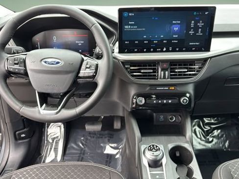 Used 2023 Ford Escape Active w/ Tech Pack #1 image 9