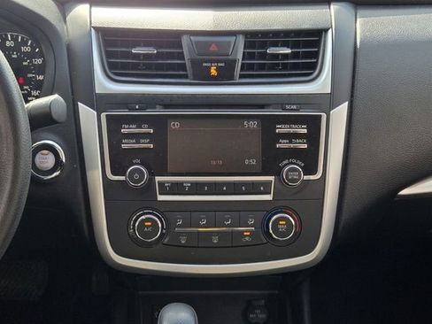 Used 2016 Nissan Altima 2.5 S w/ Power Driver Seat Package image 16
