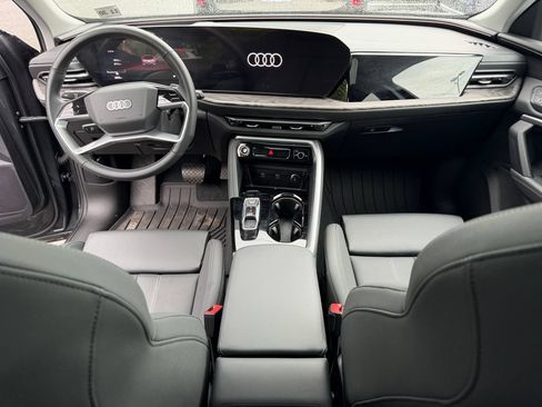 Used 2025 Audi Q5 Premium Plus w/ Premium Plus AWD/4WD image 21