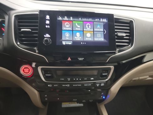 Used 2019 Honda Pilot Elite image 19