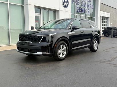 Used 2025 Kia Sorento LX