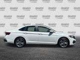 Used 2023 Volkswagen Jetta SE image 3