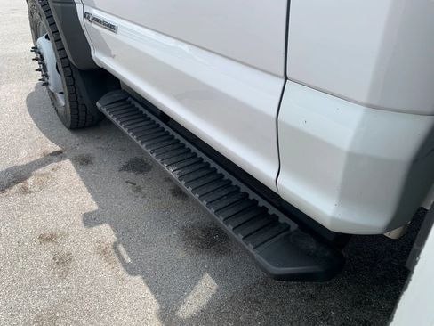 Used 2019 Ford F550 4x4 Regular Cab Super Duty image 7