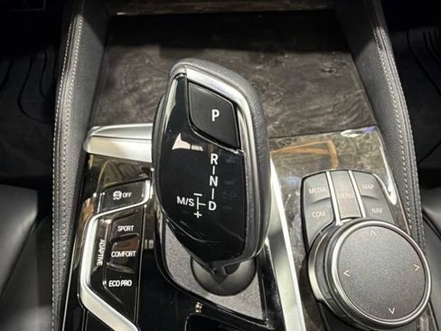 Used 2022 BMW M550i xDrive w/ Premium Package AWD/4WD image 42