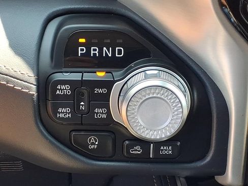 Certified 2025 RAM 1500 Tungsten w/ Off Road Group AWD/4WD image 8