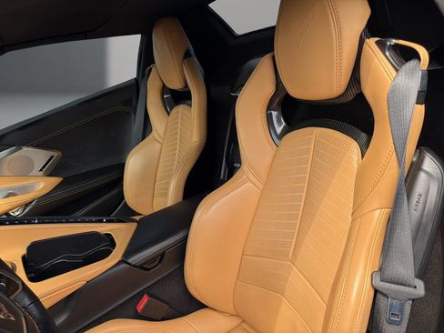 Used 2023 Chevrolet Corvette Stingray Premium Conv w/ Z51 Performance Package RWD image 13