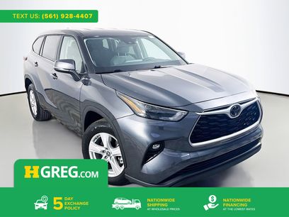 Used 2025 Toyota Highlander LE