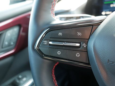 Certified 2026 Chevrolet Traverse RS image 28