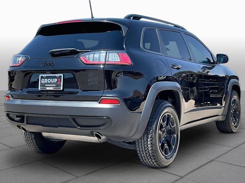 Used 2022 Jeep Cherokee Latitude AWD/4WD image 11