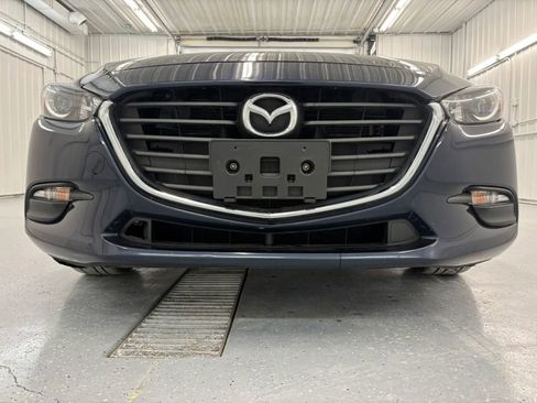 Used 2018 MAZDA MAZDA3 Touring image 11