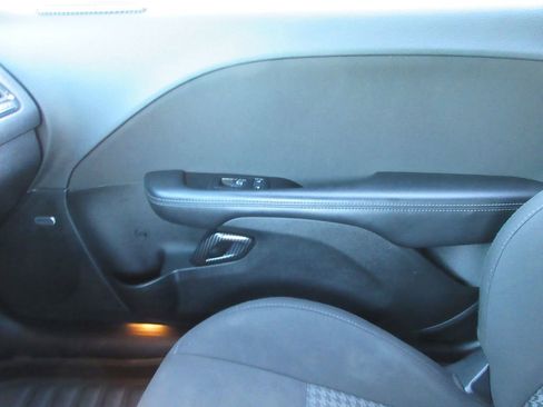 Used 2023 Dodge Challenger GT image 28