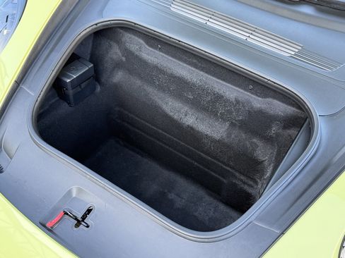 Certified 2025 Porsche 911 Carrera image 33