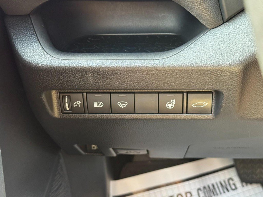 Used 2021 Toyota RAV4 XSE w/ XSE Grade Weather Package AWD/4WD image 25