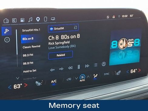 Used 2025 Chevrolet Suburban Z71 AWD/4WD image 12