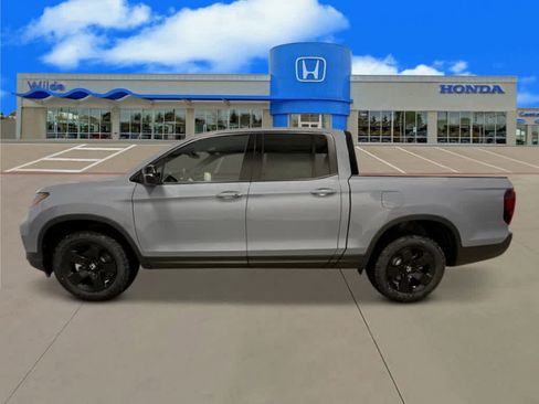 New 2026 Honda Ridgeline Black Edition image 2
