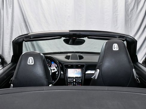 Used 2016 Porsche 911 Carrera 4 image 75