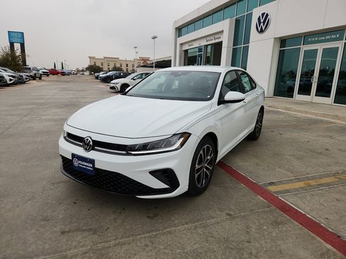 New 2026 Volkswagen Jetta Sport image 3