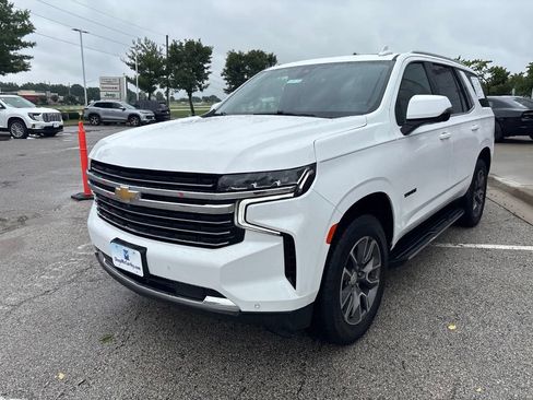 Used 2022 Chevrolet Tahoe LT w/ LT Signature Package AWD/4WD image 12