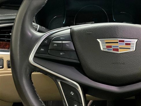 Used 2017 Cadillac XT5 Luxury w/ Driver Awareness Package FWD image 20