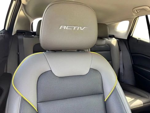 Used 2025 Chevrolet Trax ACTIV w/ Driver Confidence Package FWD image 32
