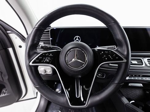 Used 2024 Mercedes-Benz GLE 450e 4MATIC w/ AMG Line Exterior image 12