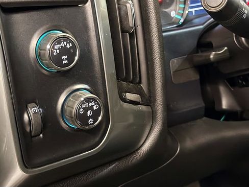 Used 2017 Chevrolet Silverado 1500 LT w/ All Star Edition image 10