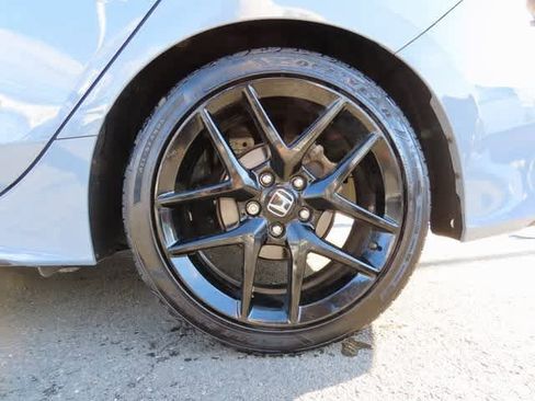 Certified 2022 Honda Civic Sport image 9