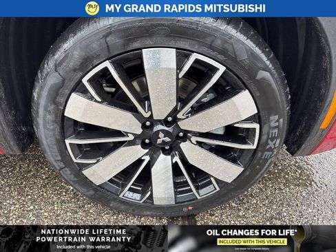 New 2026 Mitsubishi Outlander SEL image 20