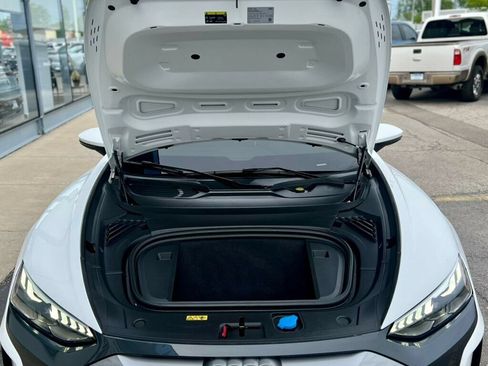 Used 2022 Audi e-tron GT Premium Plus AWD/4WD image 11