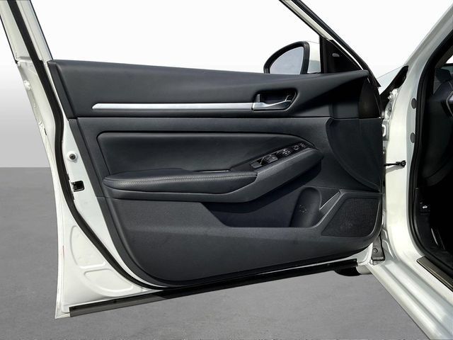 Certified 2025 Nissan Altima 2.5 SL FWD image 21