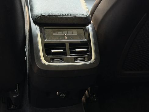Used 2019 Volvo XC60 T5 Inscription w/ Protection Package Premier FWD image 17