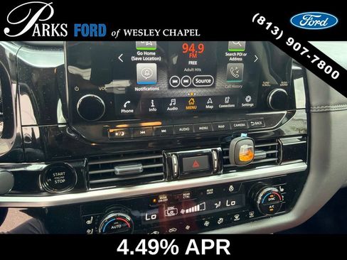 Used 2025 Nissan Pathfinder Platinum FWD image 4