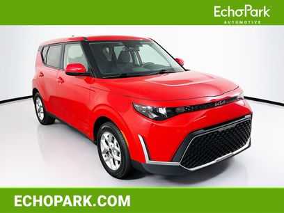 Used 2025 Kia Soul LX w/ LX Technology Package