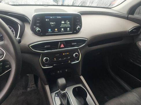 Used 2020 Hyundai Santa Fe SE image 6