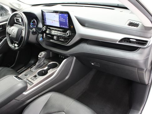 Used 2020 Toyota Highlander Platinum AWD/4WD image 42
