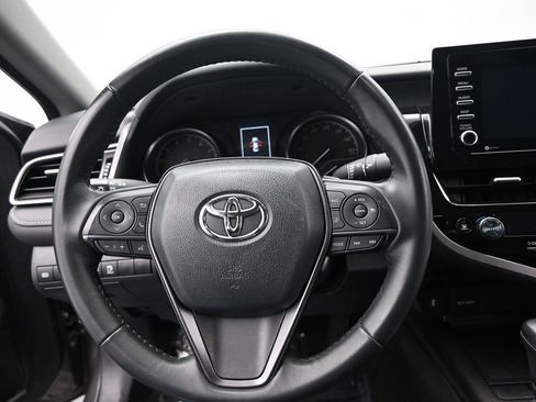 Used 2024 Toyota Camry SE image 21