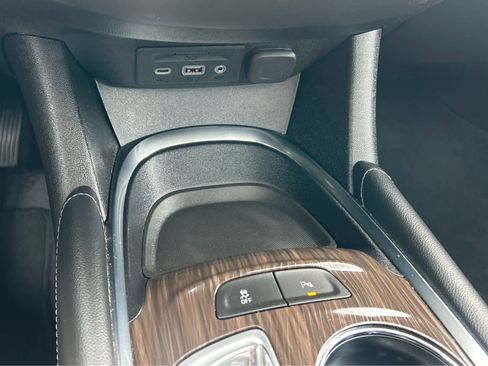 Used 2024 Chevrolet Malibu LT image 36