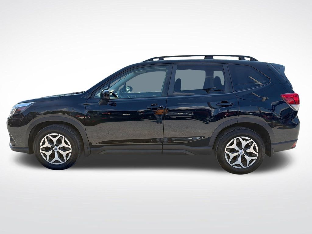 Certified 2024 Subaru Forester Premium AWD/4WD image 11