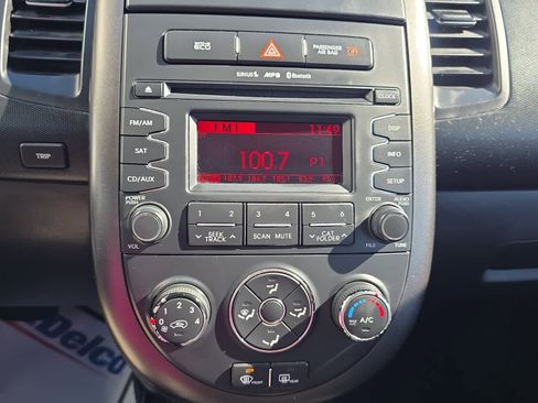 Used 2012 Kia Soul + FWD image 8