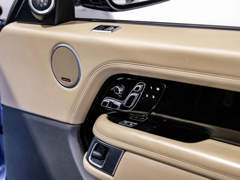 Used 2018 Land Rover Range Rover Long Wheelbase Supercharged image 45