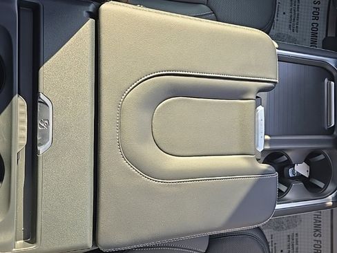 New 2025 Ford Expedition Max Platinum w/ Driver's Package image 34