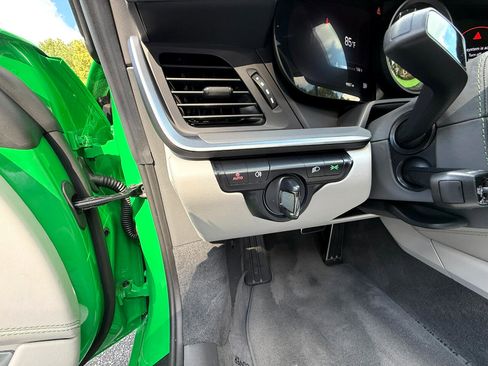 Used 2023 Porsche 911 Carrera S image 25