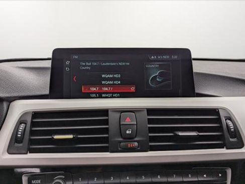 Used 2018 BMW 320i Sedan image 27