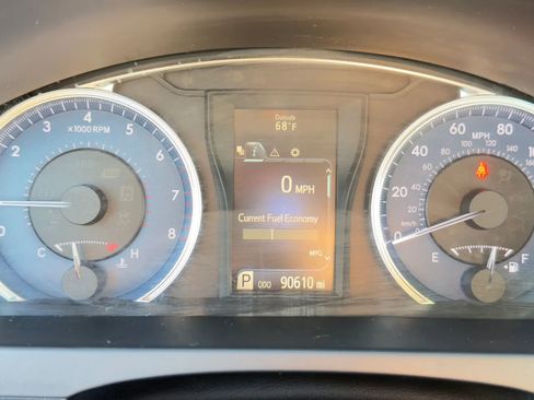 Used 2016 Toyota Camry LE FWD image 15