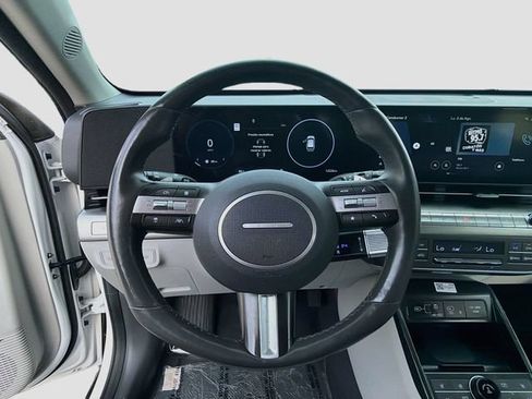 Certified 2024 Hyundai Kona Limited AWD/4WD image 11