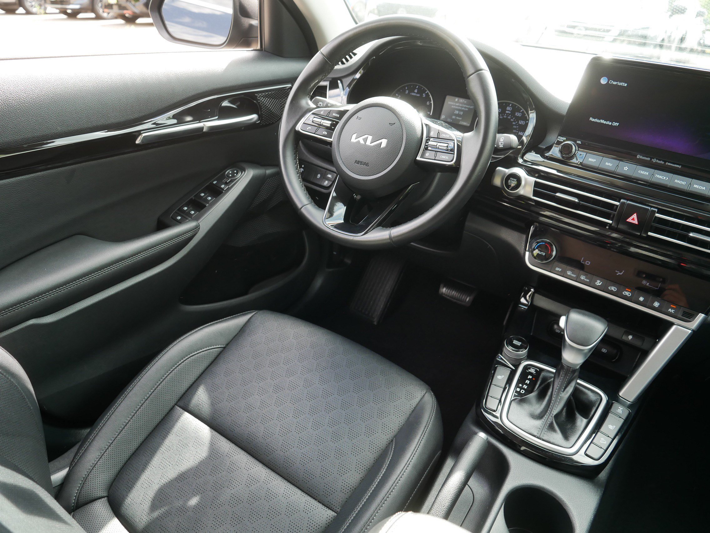 Used 2022 Kia Seltos EX AWD/4WD image 9