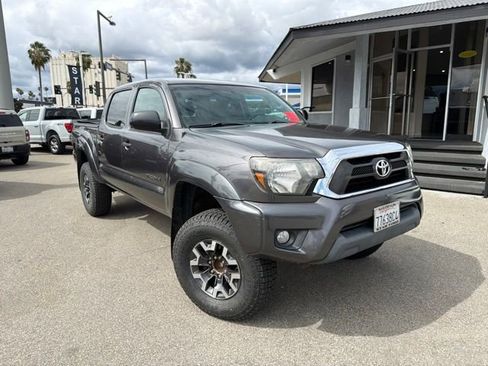 Used 2015 Toyota Tacoma PreRunner w/ SR5 Package RWD image 1