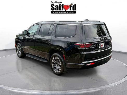 Certified 2024 Jeep Wagoneer Series II w/ Flexible Seating Group AWD/4WD image 5