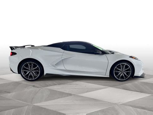 Used 2023 Chevrolet Corvette Stingray Premium Conv w/ Z51 Performance Package RWD image 9