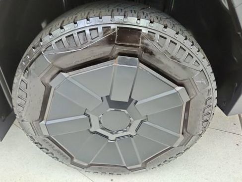 Used 2024 Tesla Cybertruck AWD Crew Cab image 56